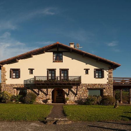 Casa Peluaga Guest House Ояртсун Екстериор снимка