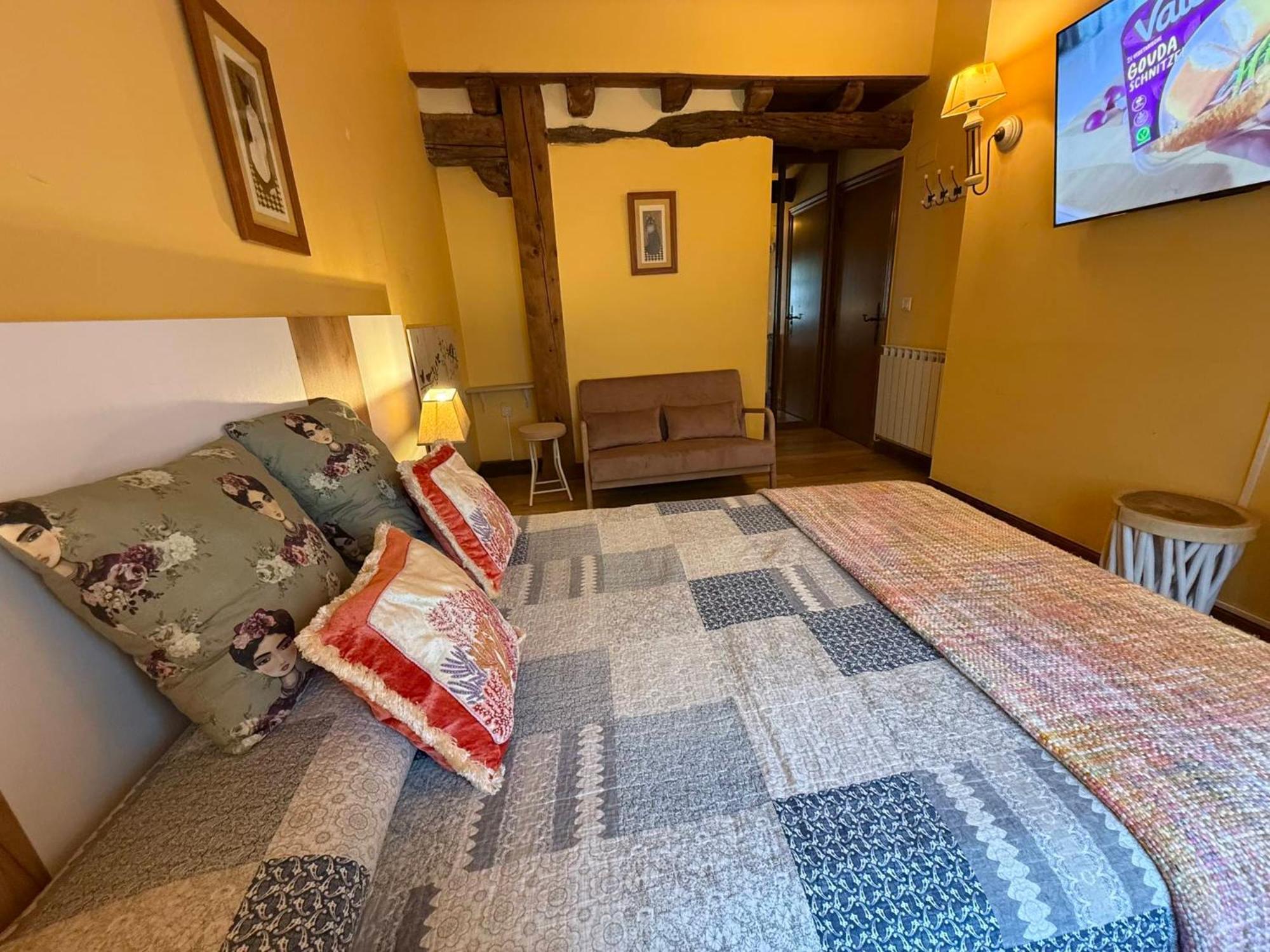 Casa Peluaga Guest House Ояртсун Екстериор снимка